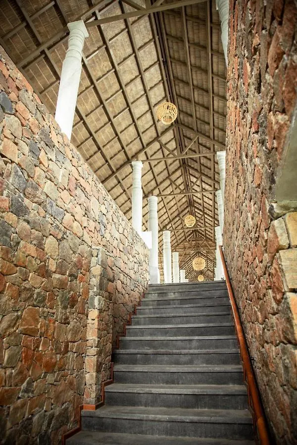 Hotel Maayaa Riverside Villa By Kpm Tripenta Attappadi